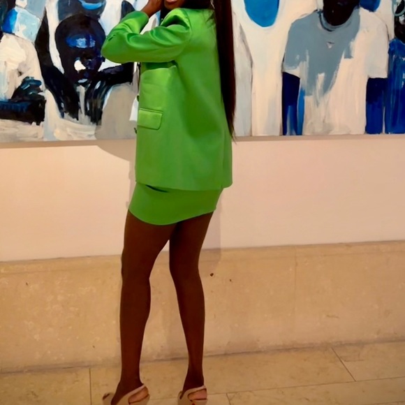 Satin crepe fully lined mini skirt & oversized jacket set size Small preloved - Picture 4 of 15